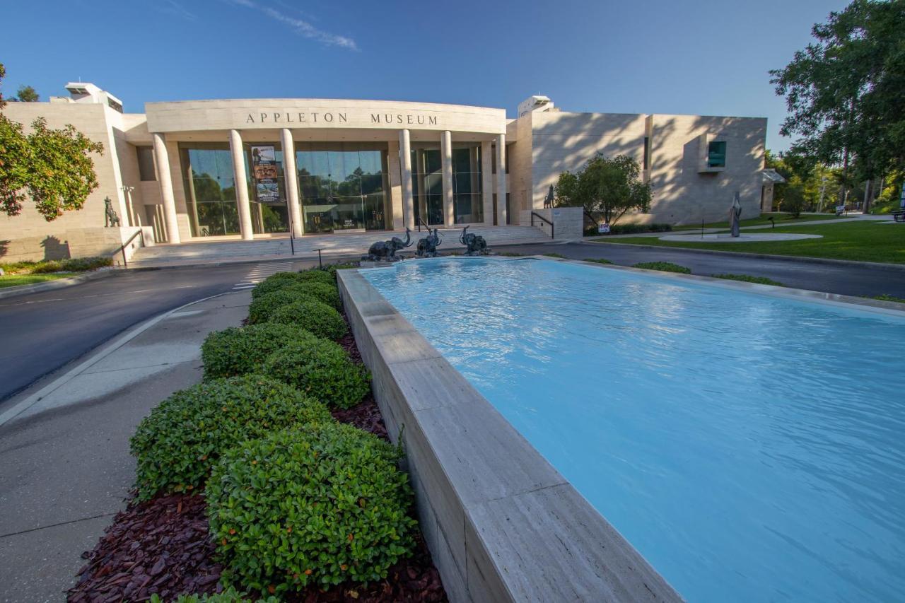 Holiday Inn Hotel & Suites Ocala Conference Center By Ihg Exterior photo